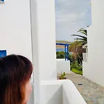 Julia's Seaside Apartment, Leivadakia *