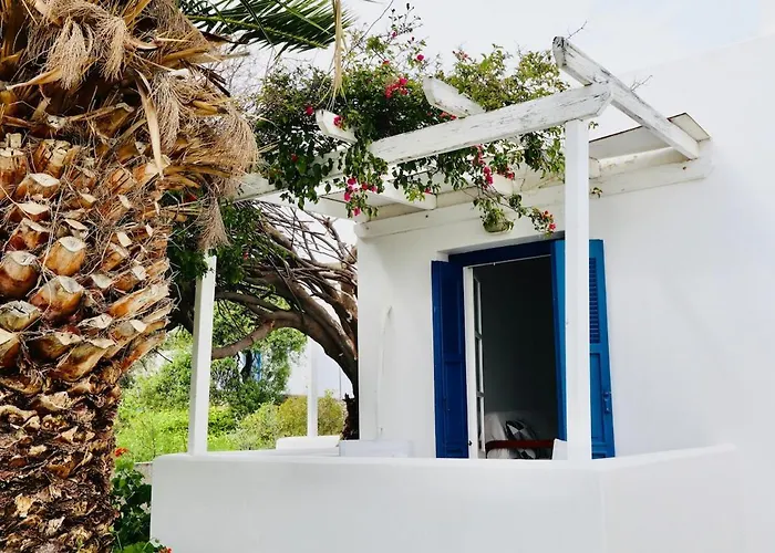 Julia's Seaside Apartment, Leivadakia Serifos Town