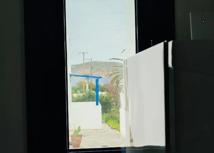 Julia's Seaside Apartment, Leivadakia