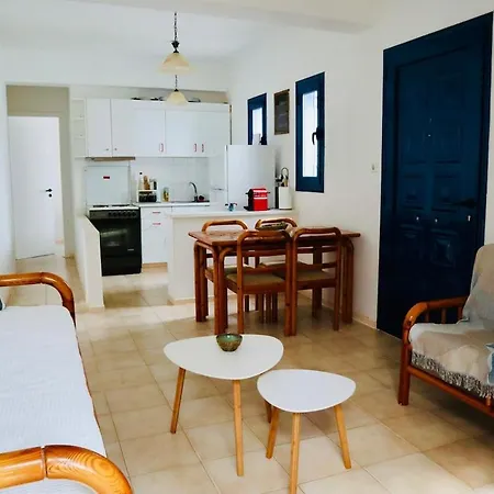 Julia's Seaside Apartment, Leivadakia Casa vacanze Serifos Town